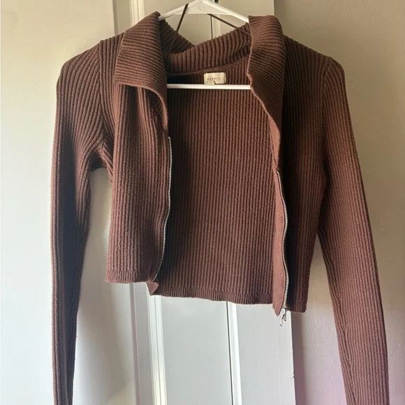 Chocolate Ribbed Knit Zip-Up Sweater - Picture 1 of 2